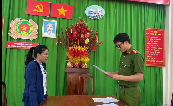 Công an TP HCM bắt bà Võ Ngọc Hạ Quyên- Ảnh 1. Công an TP HCM bắt bà Võ Ngọc Hạ Quyên- Ảnh 1.