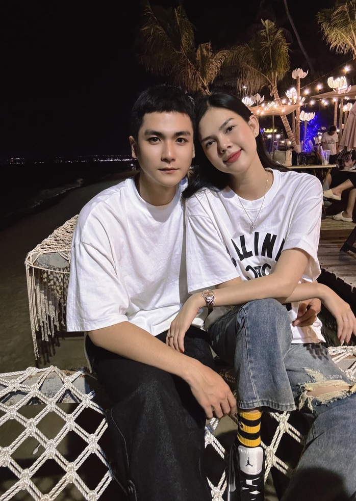 Lộ loạt ảnh Lê Ngọc Trinh và bạn trai mới- Ảnh 1. Lộ loạt ảnh Lê Ngọc Trinh và bạn trai mới- Ảnh 1.