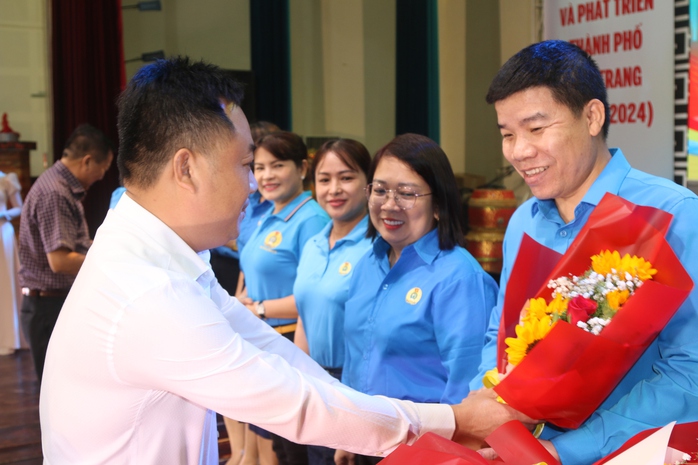 Hội thi văn nghệ chào mừng 100 năm thành phố Nha Trang- Ảnh 1. Hội thi văn nghệ chào mừng 100 năm thành phố Nha Trang- Ảnh 1.