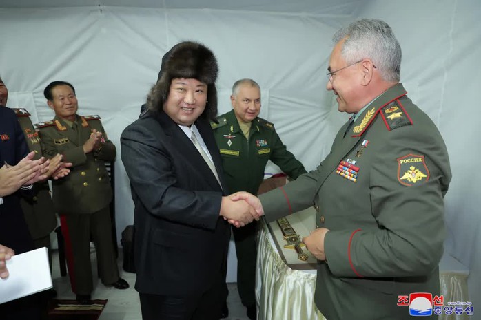 Tổng thống Putin tái đắc cử và những nhận định liên quan - Ảnh 2. Tổng thống Putin tái đắc cử và những nhận định liên quan - Ảnh 2.