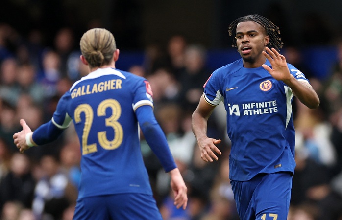 Sterling gieo Sterling gieo