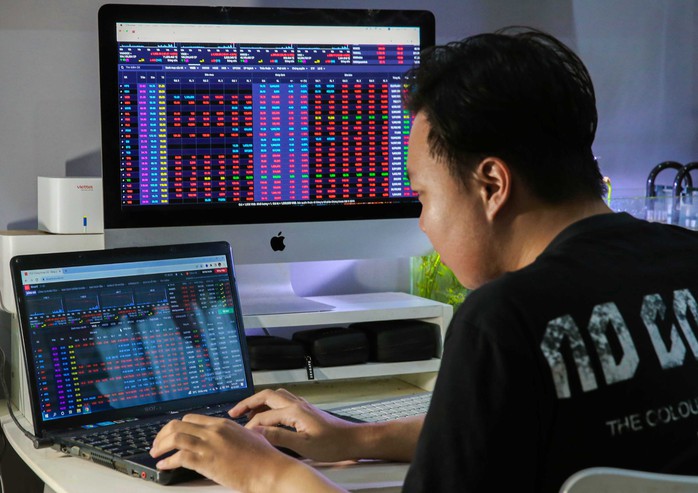 Chứng khoán ngày mai, 19-3: Có thể giải ngân cổ phiếu hút mạnh dòng tiền- Ảnh 1. Chứng khoán ngày mai, 19-3: Có thể giải ngân cổ phiếu hút mạnh dòng tiền- Ảnh 1.