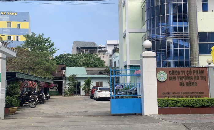 Công ty CP Môi trường Đô thị Đà Nẵng bị xử phạt vì trốn thuế
- Ảnh 1. Công ty CP Môi trường Đô thị Đà Nẵng bị xử phạt vì trốn thuế
- Ảnh 1.