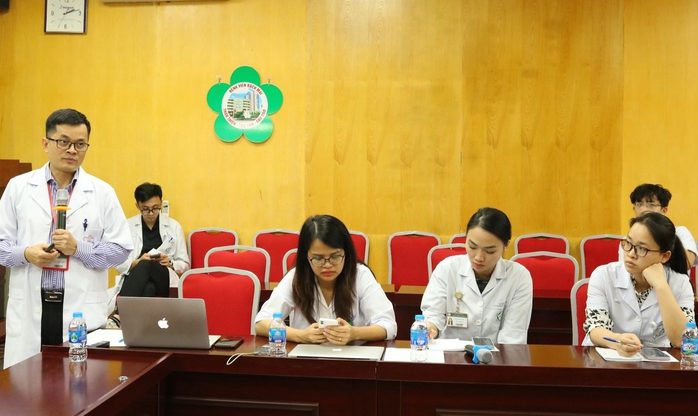 Thiếu nữ tự làm hại bản thân để thu hút sự chú ý- Ảnh 1. Thiếu nữ tự làm hại bản thân để thu hút sự chú ý- Ảnh 1.