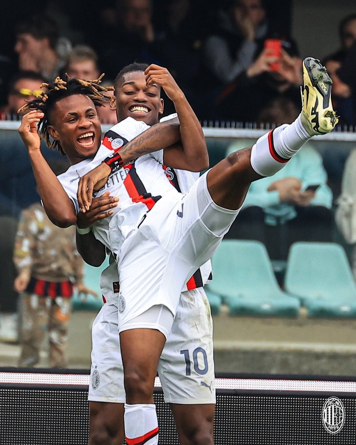 Vòng 29 Serie A: Inter gây thất vọng, Milan thắng liền 3 trận- Ảnh 3. Vòng 29 Serie A: Inter gây thất vọng, Milan thắng liền 3 trận- Ảnh 3.