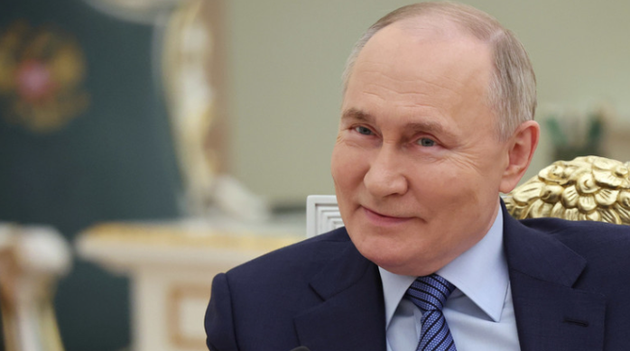 Phản ứng của Tổng thống Putin trước việc "binh sĩ NATO ở Ukraine"- Ảnh 1. Phản ứng của Tổng thống Putin trước việc "binh sĩ NATO ở Ukraine"- Ảnh 1.