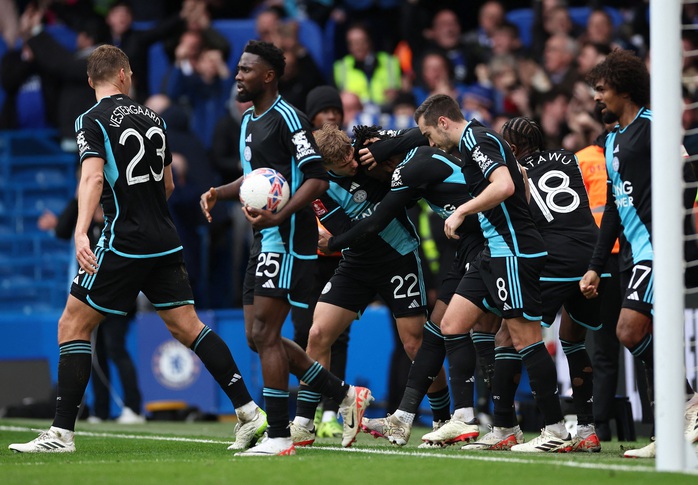 Sterling gieo Sterling gieo