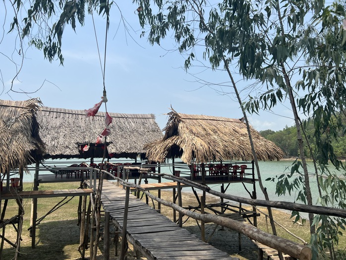 Bán đảo Tha La- Bình Dương điểm check-in lý tưởng lúc nắng nóng- Ảnh 3. Bán đảo Tha La- Bình Dương điểm check-in lý tưởng lúc nắng nóng- Ảnh 3.