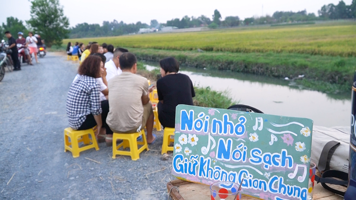 “Chill” cà phê giữa đồng lúa trong một chiều hoàng hôn- Ảnh 12. “Chill” cà phê giữa đồng lúa trong một chiều hoàng hôn- Ảnh 12.