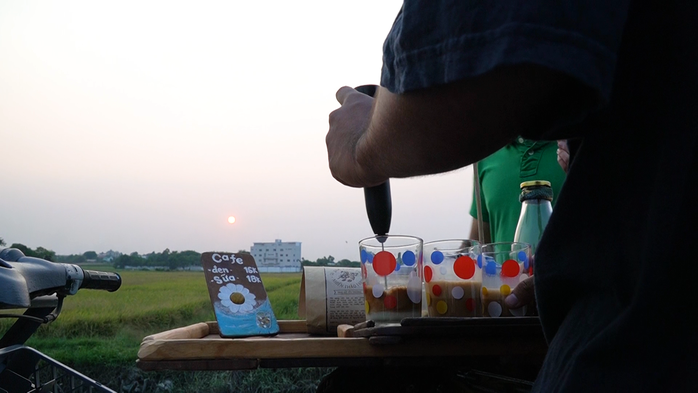 “Chill” cà phê giữa đồng lúa trong một chiều hoàng hôn- Ảnh 5. “Chill” cà phê giữa đồng lúa trong một chiều hoàng hôn- Ảnh 5.