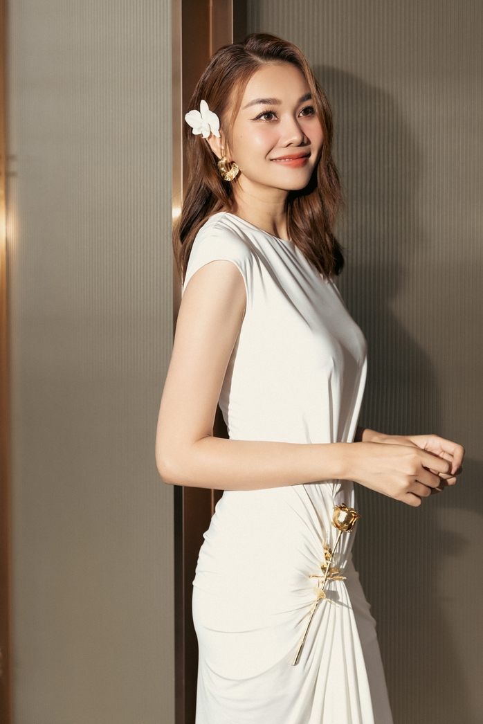 Thanh Hằng dịu dàng, nữ tính hơn từ khi lấy chồng- Ảnh 5. Thanh Hằng dịu dàng, nữ tính hơn từ khi lấy chồng- Ảnh 5.