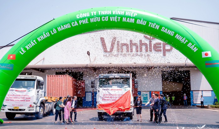 Xuất khẩu lô cà phê hữu cơ đầu tiên sang thị trường khó tính tốp đầu thế giới- Ảnh 2. Xuất khẩu lô cà phê hữu cơ đầu tiên sang thị trường khó tính tốp đầu thế giới- Ảnh 2.