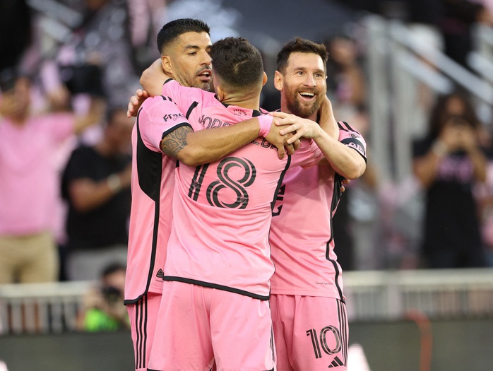 Inter Miami lại thắng, Messi tạo cột mốc mới và vượt Ronaldo- Ảnh 2. Inter Miami lại thắng, Messi tạo cột mốc mới và vượt Ronaldo- Ảnh 2.