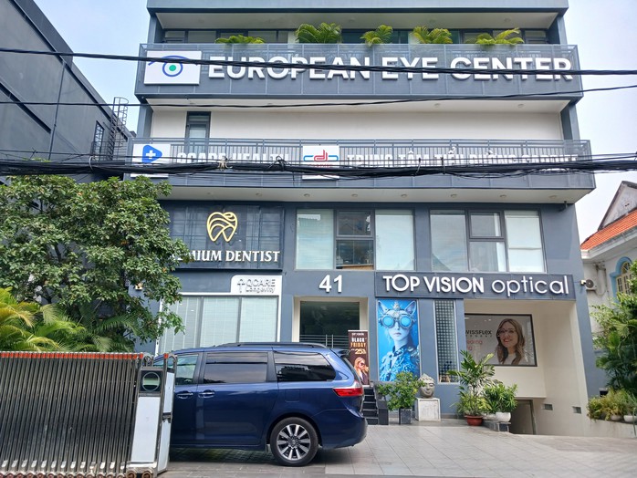 TP HCM: Xử phạt hàng loạt phòng khám mắt sau phản ánh của Báo Người Lao Động- Ảnh 1. TP HCM: Xử phạt hàng loạt phòng khám mắt sau phản ánh của Báo Người Lao Động- Ảnh 1.