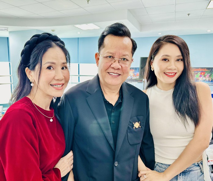 NSND Kim Cương, Minh Vương, Trọng Hữu vui mừng trước thành tựu của HTV- Ảnh 6. NSND Kim Cương, Minh Vương, Trọng Hữu vui mừng trước thành tựu của HTV- Ảnh 6.