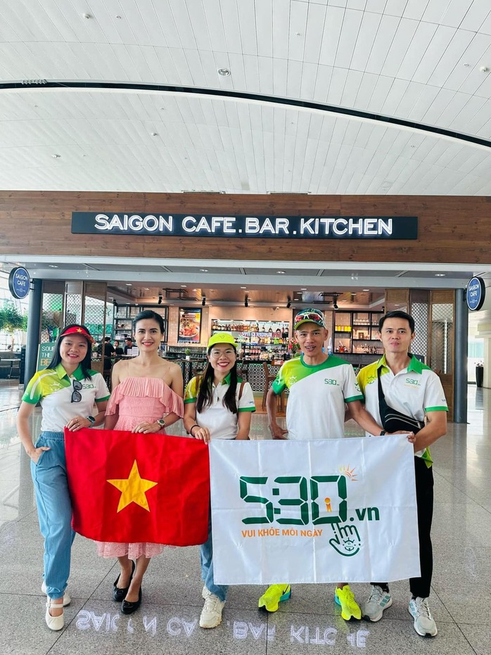 2 VĐV Việt Nam vô địch tại giải 100km Ultra Marathon 2024- Ảnh 4. 2 VĐV Việt Nam vô địch tại giải 100km Ultra Marathon 2024- Ảnh 4.