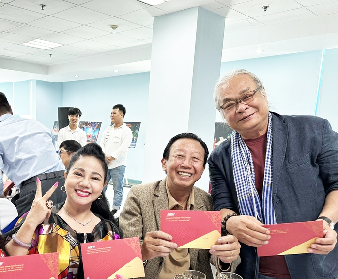 NSND Kim Cương, Minh Vương, Trọng Hữu vui mừng trước thành tựu của HTV- Ảnh 4. NSND Kim Cương, Minh Vương, Trọng Hữu vui mừng trước thành tựu của HTV- Ảnh 4.