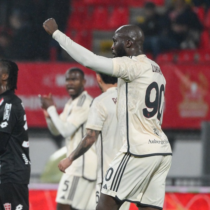 AS Roma nối dài mạch thắng, áp sát tốp 4 Serie A- Ảnh 1. AS Roma nối dài mạch thắng, áp sát tốp 4 Serie A- Ảnh 1.
