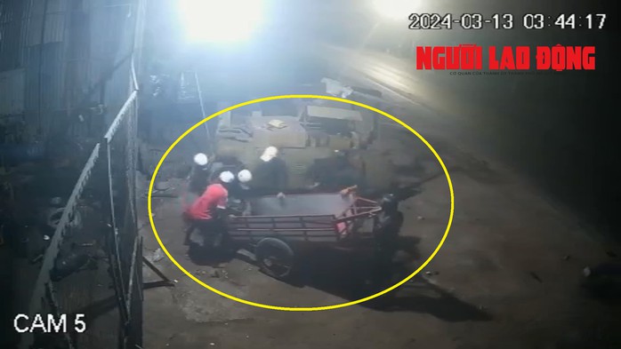 CLIP: Băng trộm liều lĩnh gây xôn xao dư luận ở Bạc Liêu- Ảnh 3. CLIP: Băng trộm liều lĩnh gây xôn xao dư luận ở Bạc Liêu- Ảnh 3.
