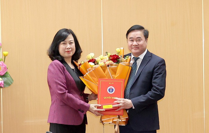 Bộ Y tế bổ nhiệm cục trưởng 47 tuổi- Ảnh 1. Bộ Y tế bổ nhiệm cục trưởng 47 tuổi- Ảnh 1.