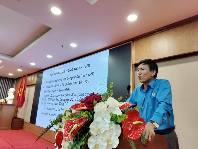 Sửa Luật Công đoàn: Không nên giao chiếc áo quá rộng cho Công đoàn cơ sở- Ảnh 2. Sửa Luật Công đoàn: Không nên giao chiếc áo quá rộng cho Công đoàn cơ sở- Ảnh 2.