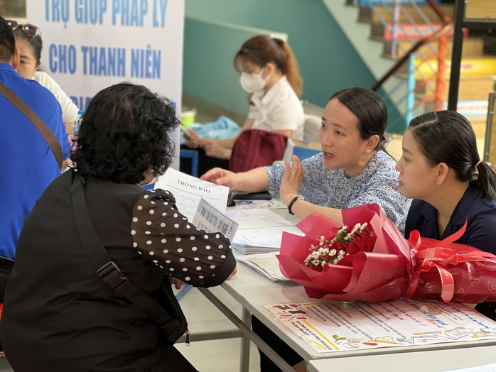 Đề xuất mở rộng đối tượng vay vốn đi làm việc ở nước ngoài- Ảnh 3. Đề xuất mở rộng đối tượng vay vốn đi làm việc ở nước ngoài- Ảnh 3.
