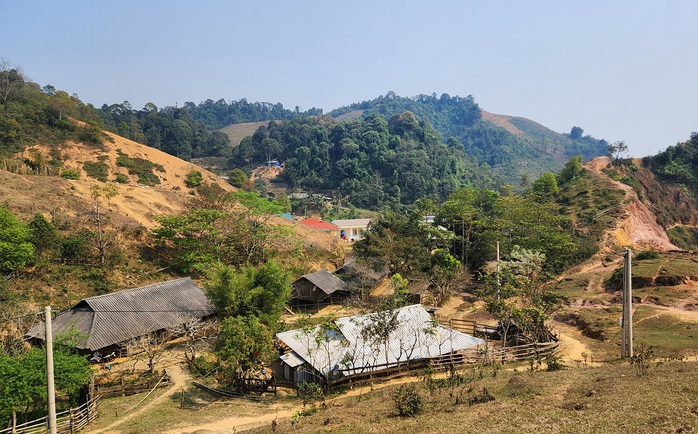 Trên đỉnh Sài Khao- Ảnh 1. Trên đỉnh Sài Khao- Ảnh 1.