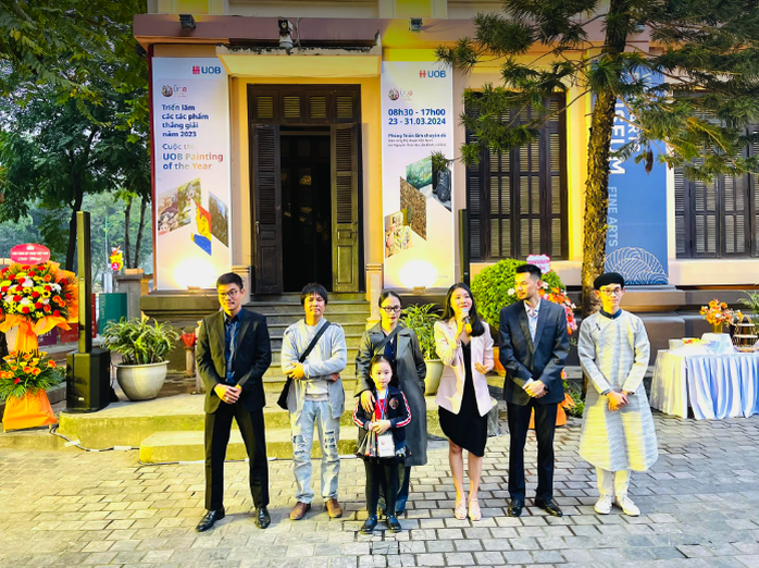 Trưng bày bức tranh đoạt giải thưởng Đông Nam Á trị giá 500 triệu đồng- Ảnh 4. Trưng bày bức tranh đoạt giải thưởng Đông Nam Á trị giá 500 triệu đồng- Ảnh 4.