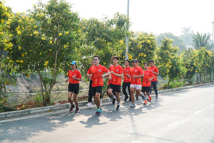 Cận cảnh áo đấu giải Half-marathon Cận cảnh áo đấu giải Half-marathon