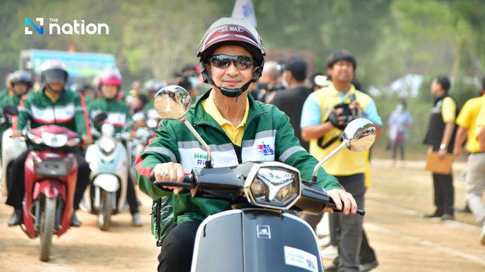 “Tài xế y tế” sẽ giao thuốc tận nhà cho bệnh nhân tại 32 tỉnh của Thái Lan Ảnh: THE NATION “Tài xế y tế” sẽ giao thuốc tận nhà cho bệnh nhân tại 32 tỉnh của Thái Lan Ảnh: THE NATION