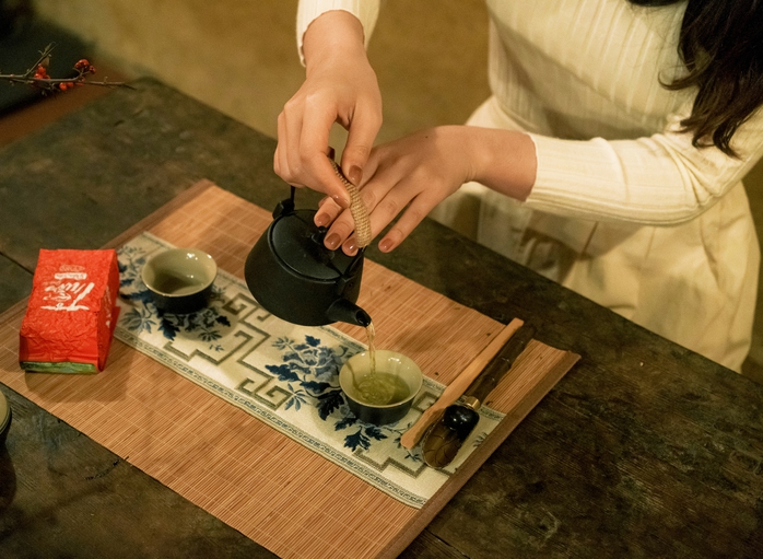 Uống trà vì yêu, rồi thương và mến- Ảnh 1. Uống trà vì yêu, rồi thương và mến- Ảnh 1.