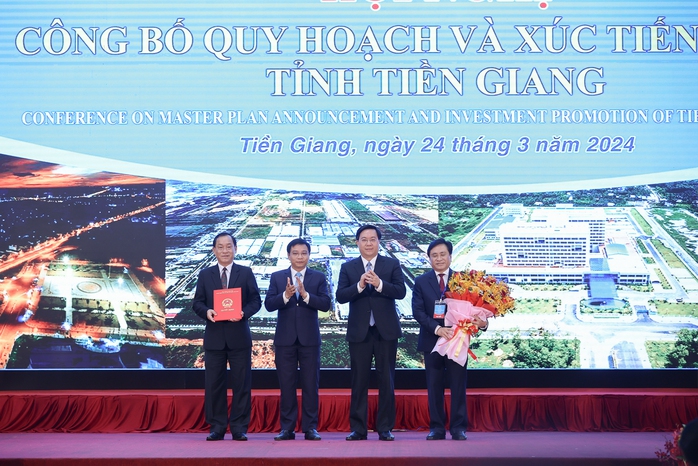 Thủ tướng đề nghị tỉnh Tiền Giang “đã nói thì phải làm”- Ảnh 3. Thủ tướng đề nghị tỉnh Tiền Giang “đã nói thì phải làm”- Ảnh 3.