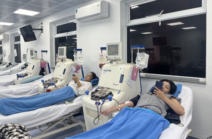 3 người Việt hiến máu cực hiếm cứu 1 người nước ngoài nguy cấp- Ảnh 1. 3 người Việt hiến máu cực hiếm cứu 1 người nước ngoài nguy cấp- Ảnh 1.