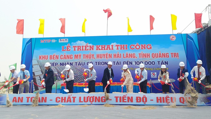 Triển khai thi công Khu bến cảng Mỹ Thủy hơn 14.000 tỉ đồng- Ảnh 1. Triển khai thi công Khu bến cảng Mỹ Thủy hơn 14.000 tỉ đồng- Ảnh 1.