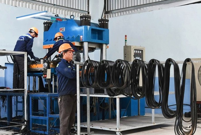 Cải thiện đời sống người lao động- Ảnh 1. Cải thiện đời sống người lao động- Ảnh 1.