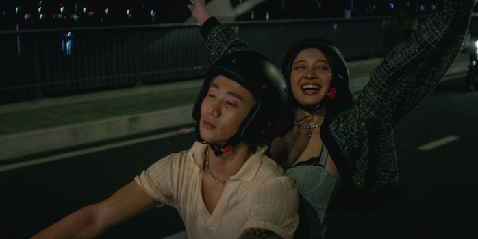 Người đẹp Jun Vũ lăn xả với cảnh nóng, mất 7 giờ quay- Ảnh 2.