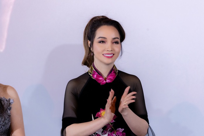 Mai Thu Huyền tại buổi ra mắt phim