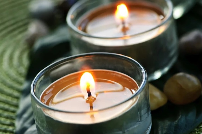 Thắp nến là mấu chốt của việc vượng khí với người có thuộc tính Bạch hổ. Ảnh: ingimage Thắp nến là mấu chốt của việc vượng khí với người có thuộc tính Bạch hổ. Ảnh: ingimage