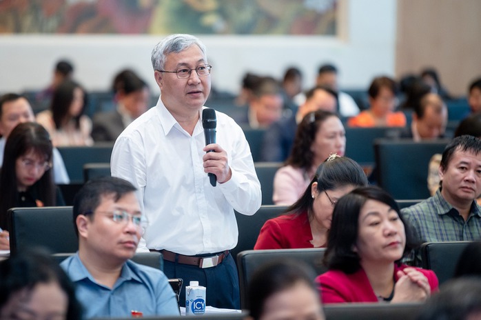 Đại biểu QH Hoàng Văn Cường: Đất vàng hai bên sông Hồng nhếch nhác, nhiều tệ nạn- Ảnh 2. Đại biểu QH Hoàng Văn Cường: Đất vàng hai bên sông Hồng nhếch nhác, nhiều tệ nạn- Ảnh 2.