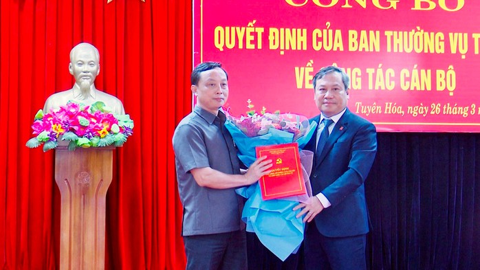 Quảng Bình điều động, bổ nhiệm 2 tân Bí thư Huyện ủy- Ảnh 1. Quảng Bình điều động, bổ nhiệm 2 tân Bí thư Huyện ủy- Ảnh 1.