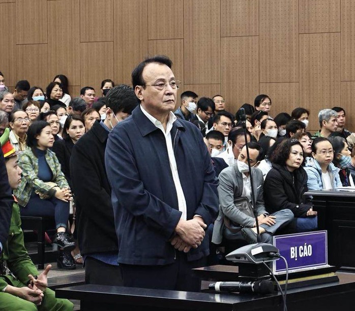 Chiều nay, tuyên án cha con Chủ tịch Tân Hoàng Minh Đỗ Anh Dũng- Ảnh 1. Chiều nay, tuyên án cha con Chủ tịch Tân Hoàng Minh Đỗ Anh Dũng- Ảnh 1.