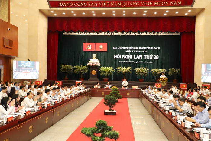 Thành lập 3 tiểu ban để chuẩn bị Đại hội Đảng bộ TP HCM lần thứ 12- Ảnh 2. Thành lập 3 tiểu ban để chuẩn bị Đại hội Đảng bộ TP HCM lần thứ 12- Ảnh 2.