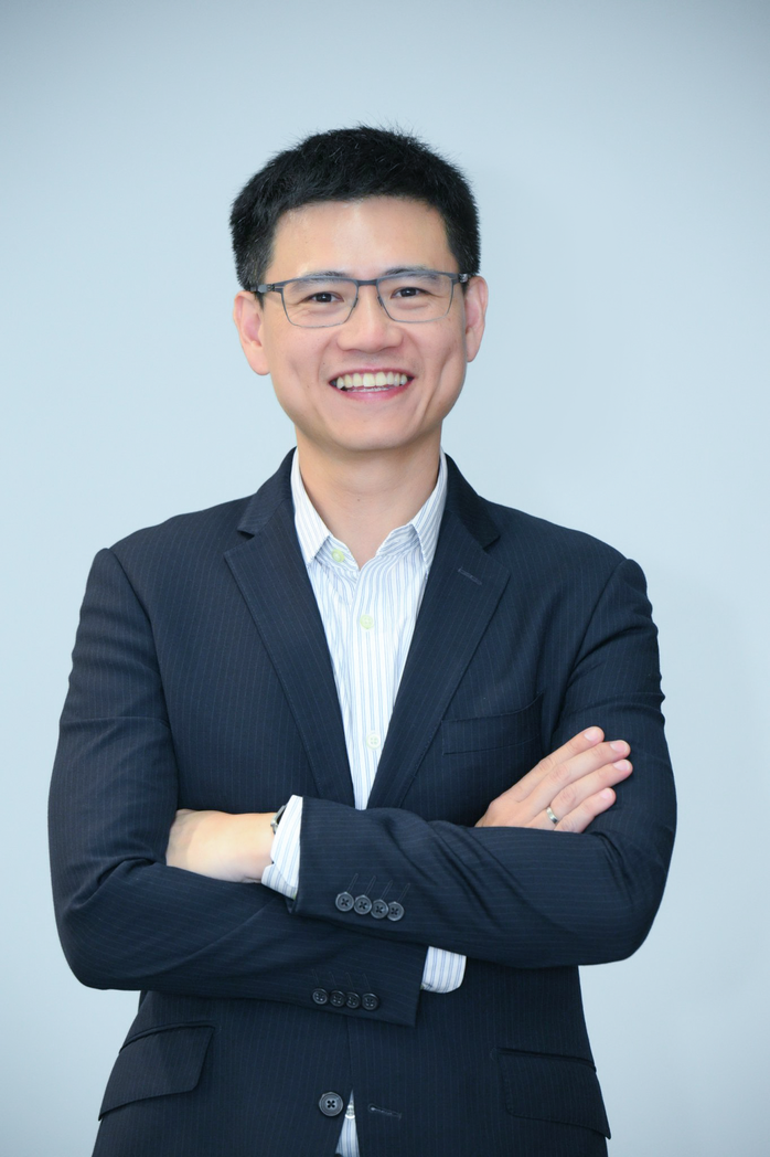 Ông Andrew Loh Ông Andrew Loh