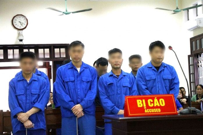 Nhóm đối tượng đưa gần 500 người Trung Quốc xuất, nhập cảnh trái phép- Ảnh 1. Nhóm đối tượng đưa gần 500 người Trung Quốc xuất, nhập cảnh trái phép- Ảnh 1.
