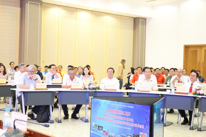 Bình Dương tìm giải pháp phát triển thể dục- thể thao xứng tầm- Ảnh 2. Bình Dương tìm giải pháp phát triển thể dục- thể thao xứng tầm- Ảnh 2.