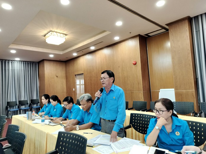 Nên có chế độ hỗ trợ đối với lao động nữ sinh con nhưng đóng chưa đủ 6 tháng BHXH?- Ảnh 4. Nên có chế độ hỗ trợ đối với lao động nữ sinh con nhưng đóng chưa đủ 6 tháng BHXH?- Ảnh 4.