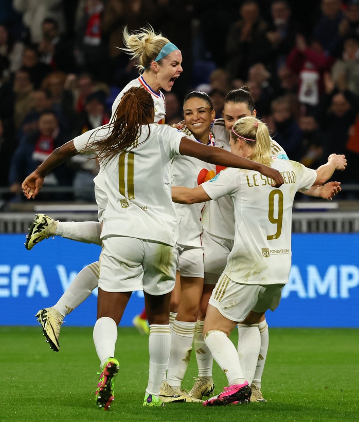 Đại chiến bóng đá Pháp ở UEFA Champions League nữ- Ảnh 7. Đại chiến bóng đá Pháp ở UEFA Champions League nữ- Ảnh 7.