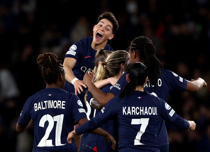 Đại chiến bóng đá Pháp ở UEFA Champions League nữ- Ảnh 6. Đại chiến bóng đá Pháp ở UEFA Champions League nữ- Ảnh 6.