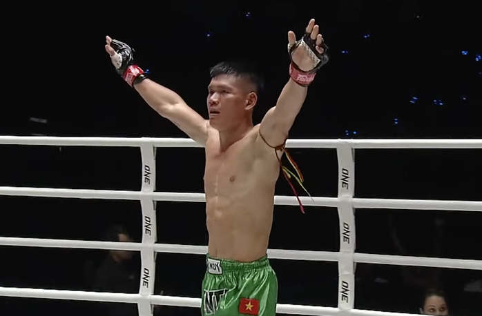 Trần Quốc Tuấn hạ knock-out võ sĩ Nhật- Ảnh 1.