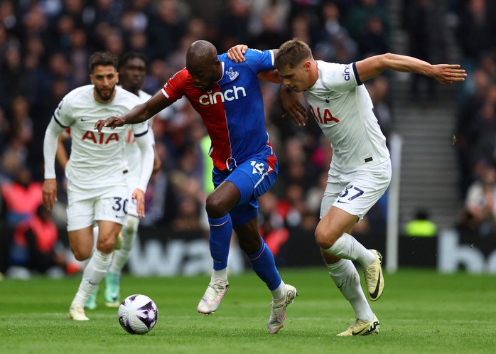 13 phút bùng nổ, Tottenham thắng ngược dòng trên sân nhà- Ảnh 1. 13 phút bùng nổ, Tottenham thắng ngược dòng trên sân nhà- Ảnh 1.